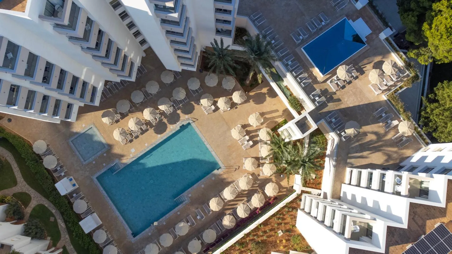 Hipotels Bahía Grande Aparthotel Cala Millor