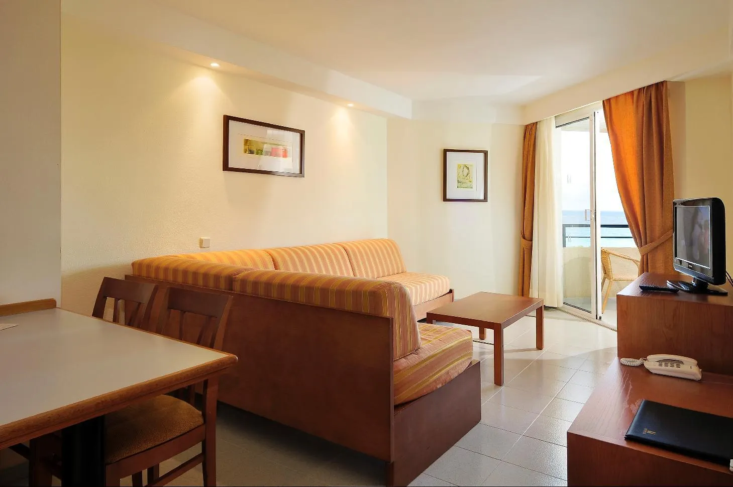 Hipotels Bahía Grande Aparthotel Cala Millor   Cala Millor (Mallorca)